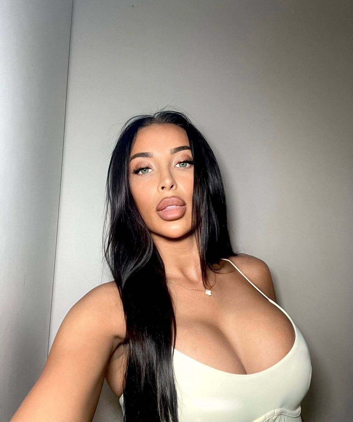 Himalaya Green Coloured Contact Lenses - EyeCandy Cosmetics