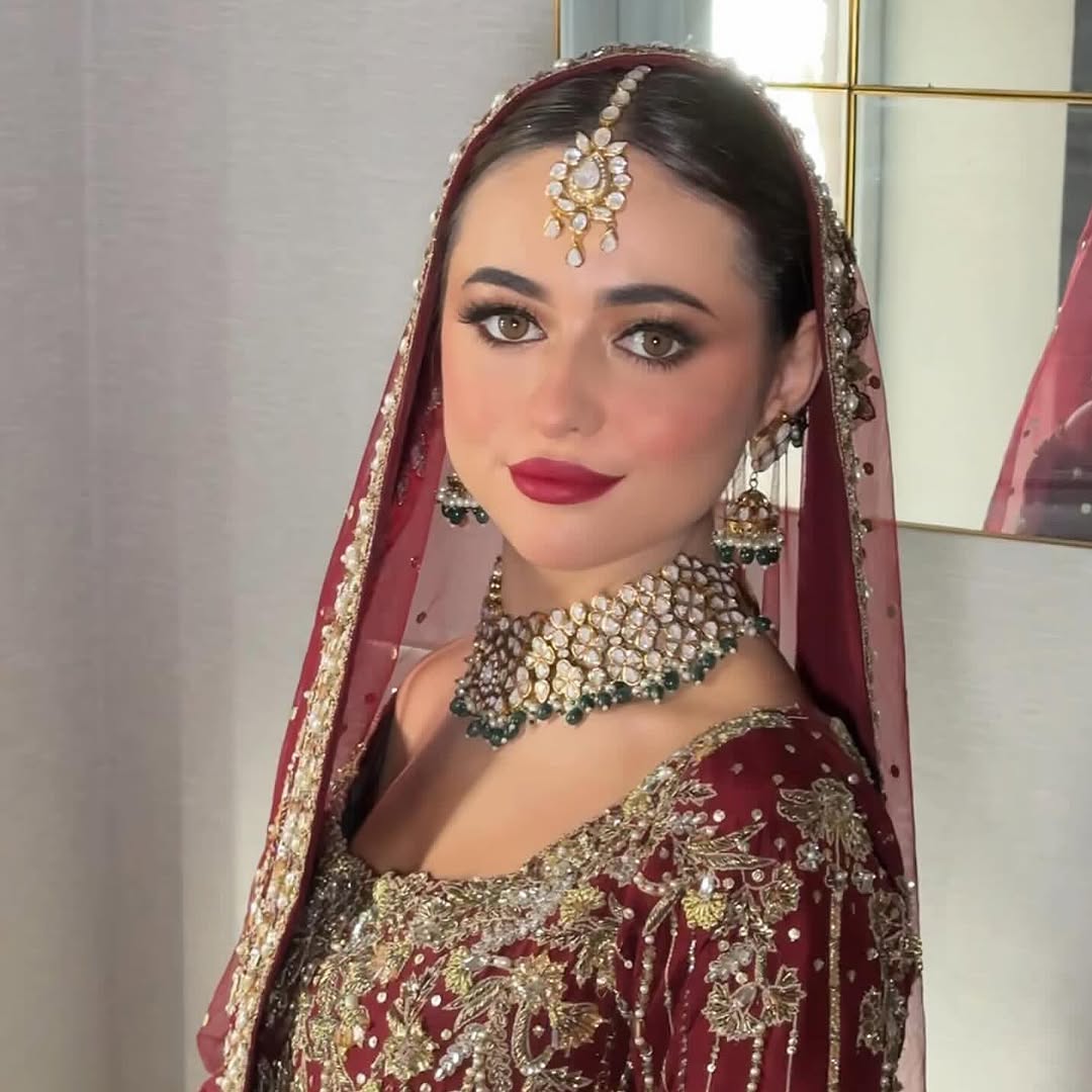 Eid Mubarak! Celebrate in Style with EyeCandi Cosmetics' Coloured Contact Lenses